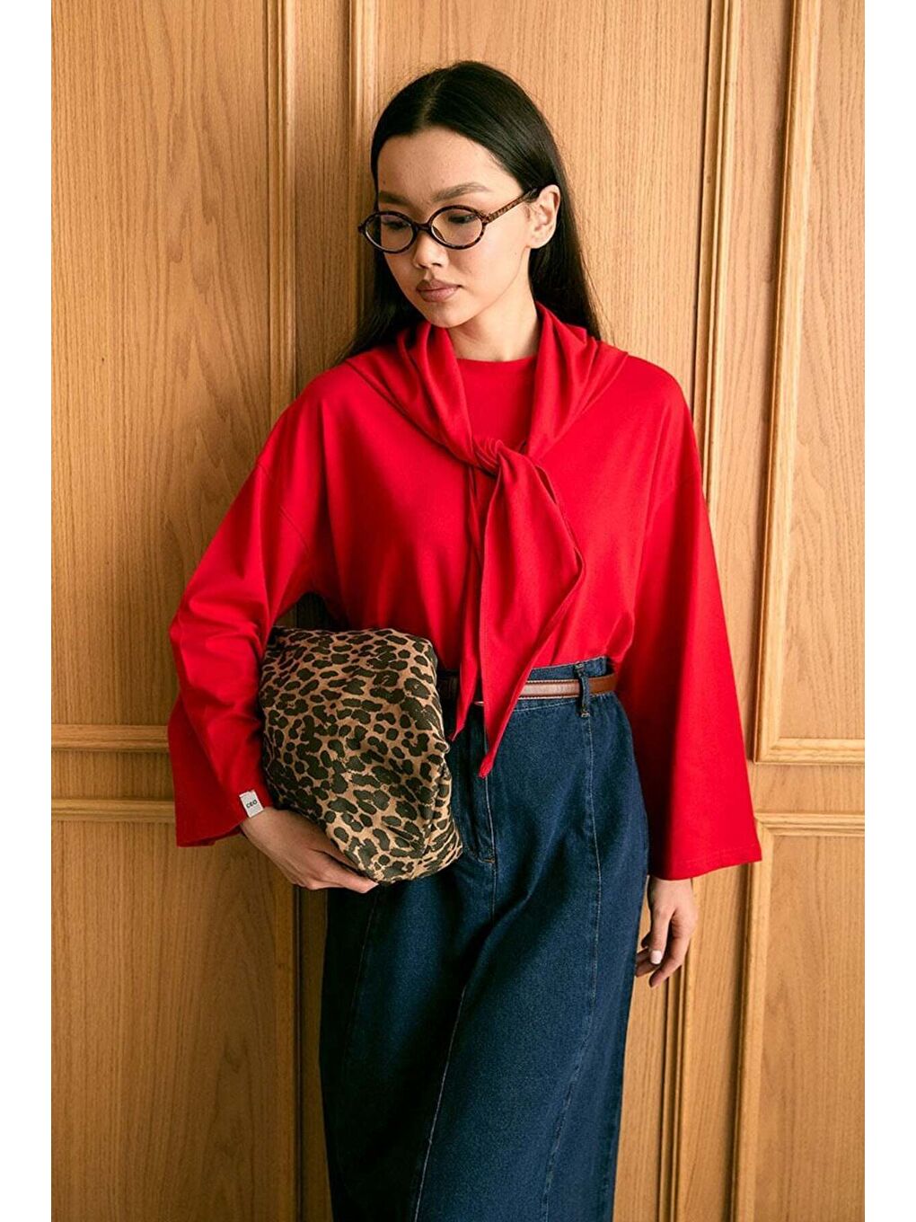 Kırmızı Fularlı Body-1