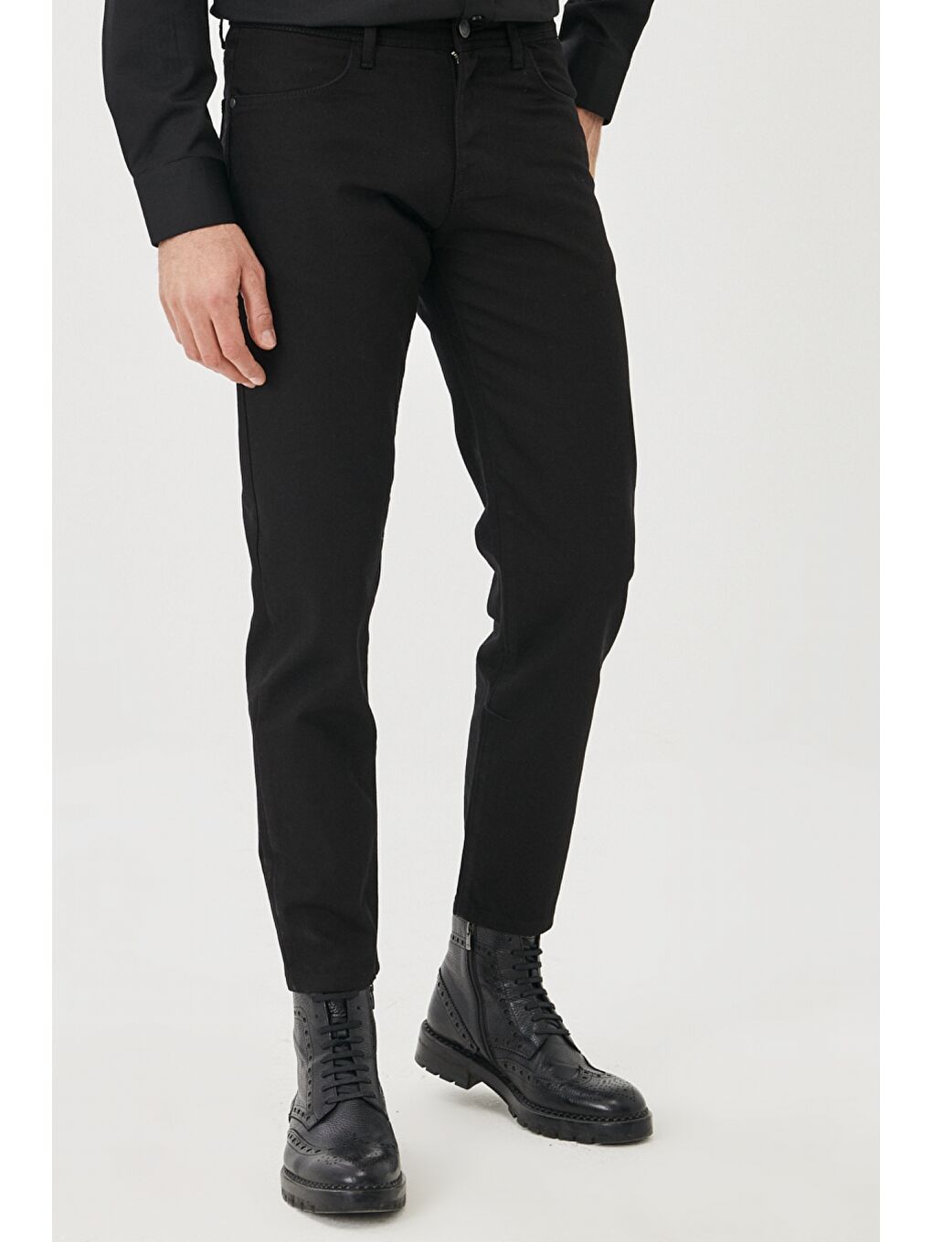 Erkek Siyah Regular Fit Geniş Kesim Denim Jean Pantolon