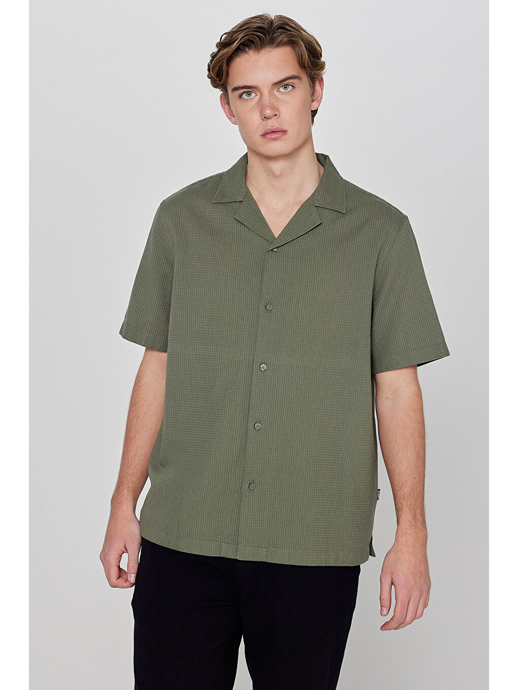 Haki Resort Yaka Kısa Kollu Gömlek-1