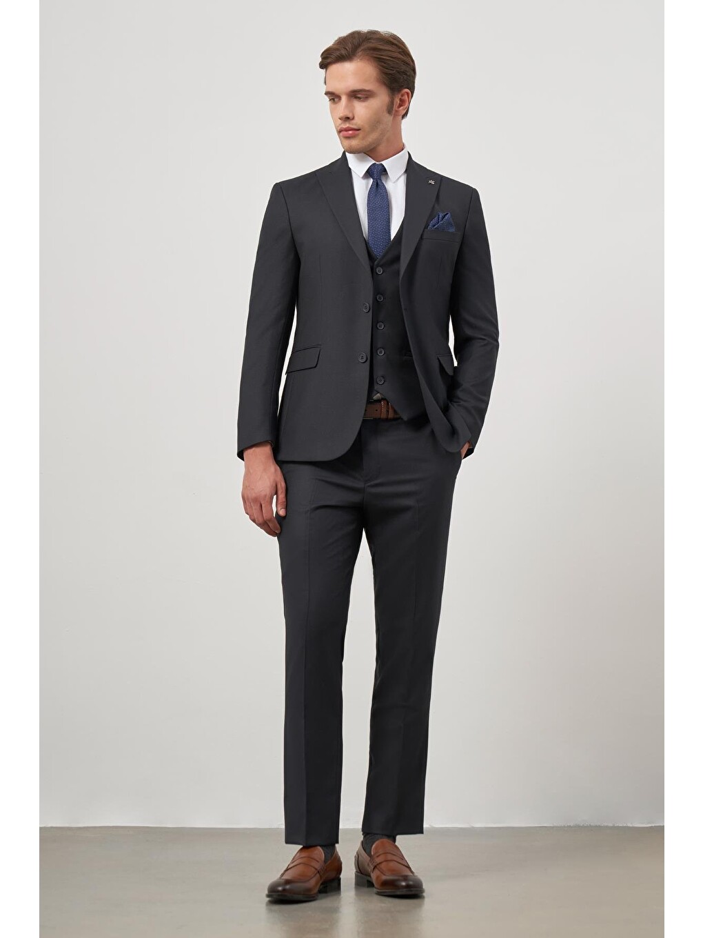 Koyu Lacivert Kılıç Yaka Yelekli 6 Drop Slim Fit Classic Takım Elbise 1001245155