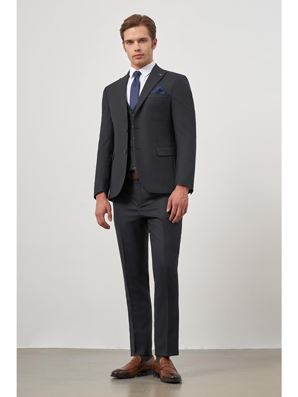 Koyu Lacivert Kılıç Yaka Yelekli 6 Drop Slim Fit Classic Takım Elbise 1001245155-4