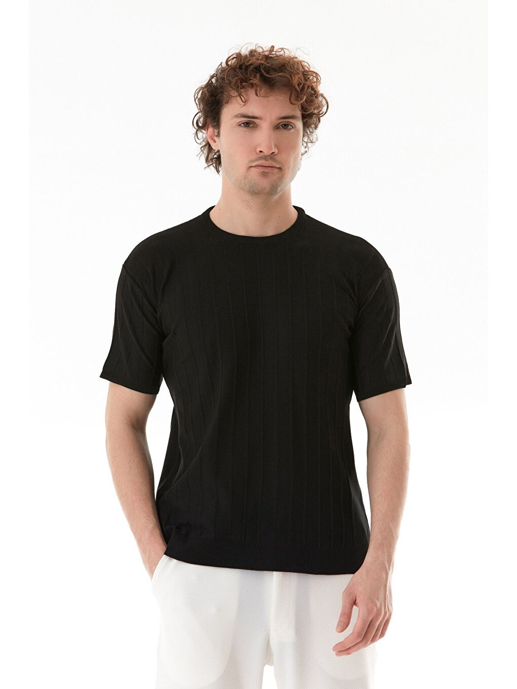 Siyah Şeritli Bisiklet Yaka Triko Tişört