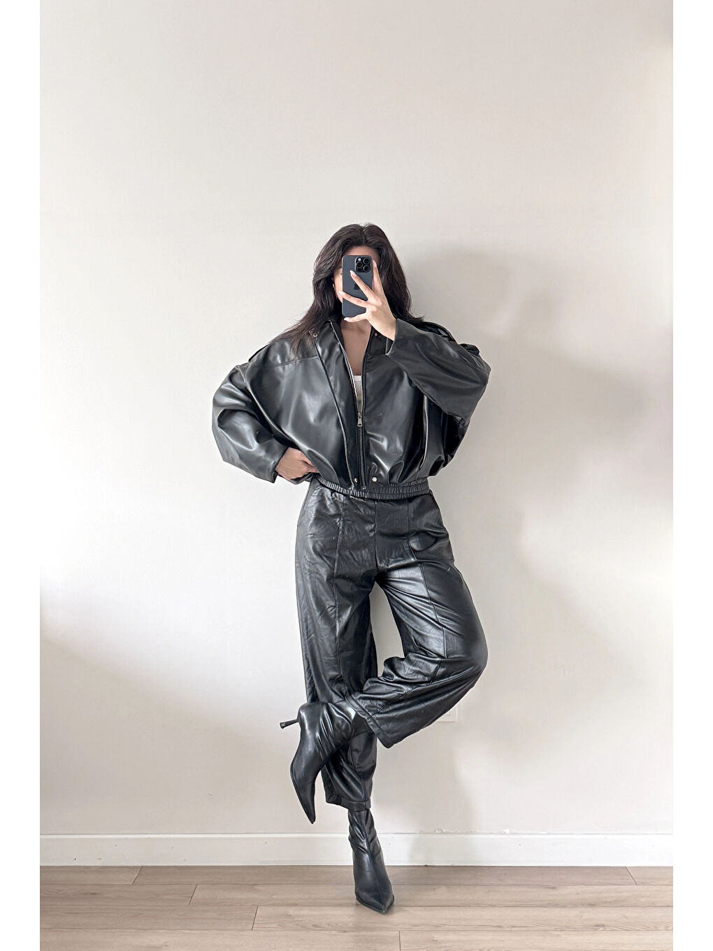 Kadın Siyah İnce Deri Ceket 0999-8501-4