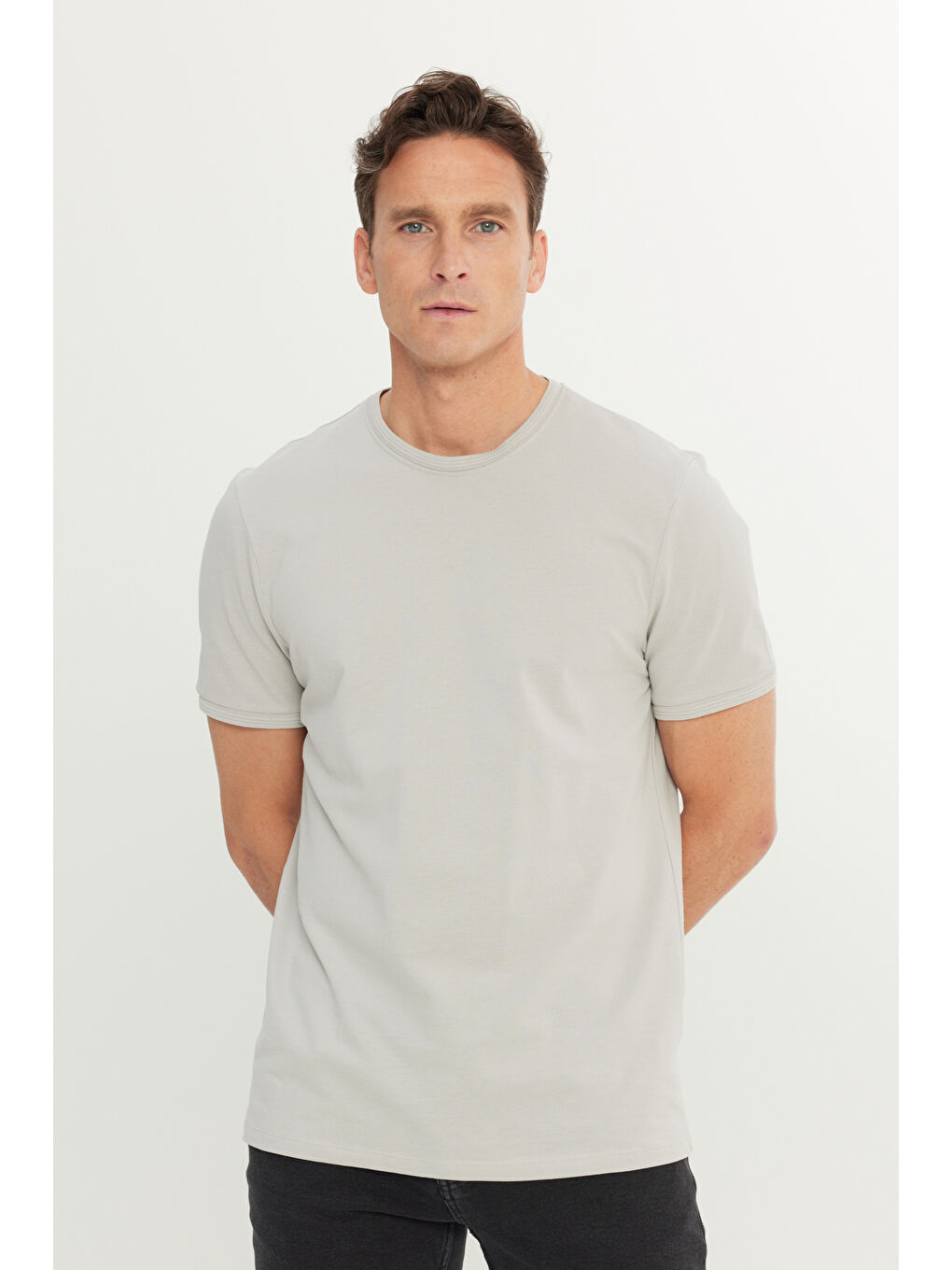 Erkek Gri %100 Pamuk Slim Fit Dar Kesim Bisiklet Yaka Tişört-2