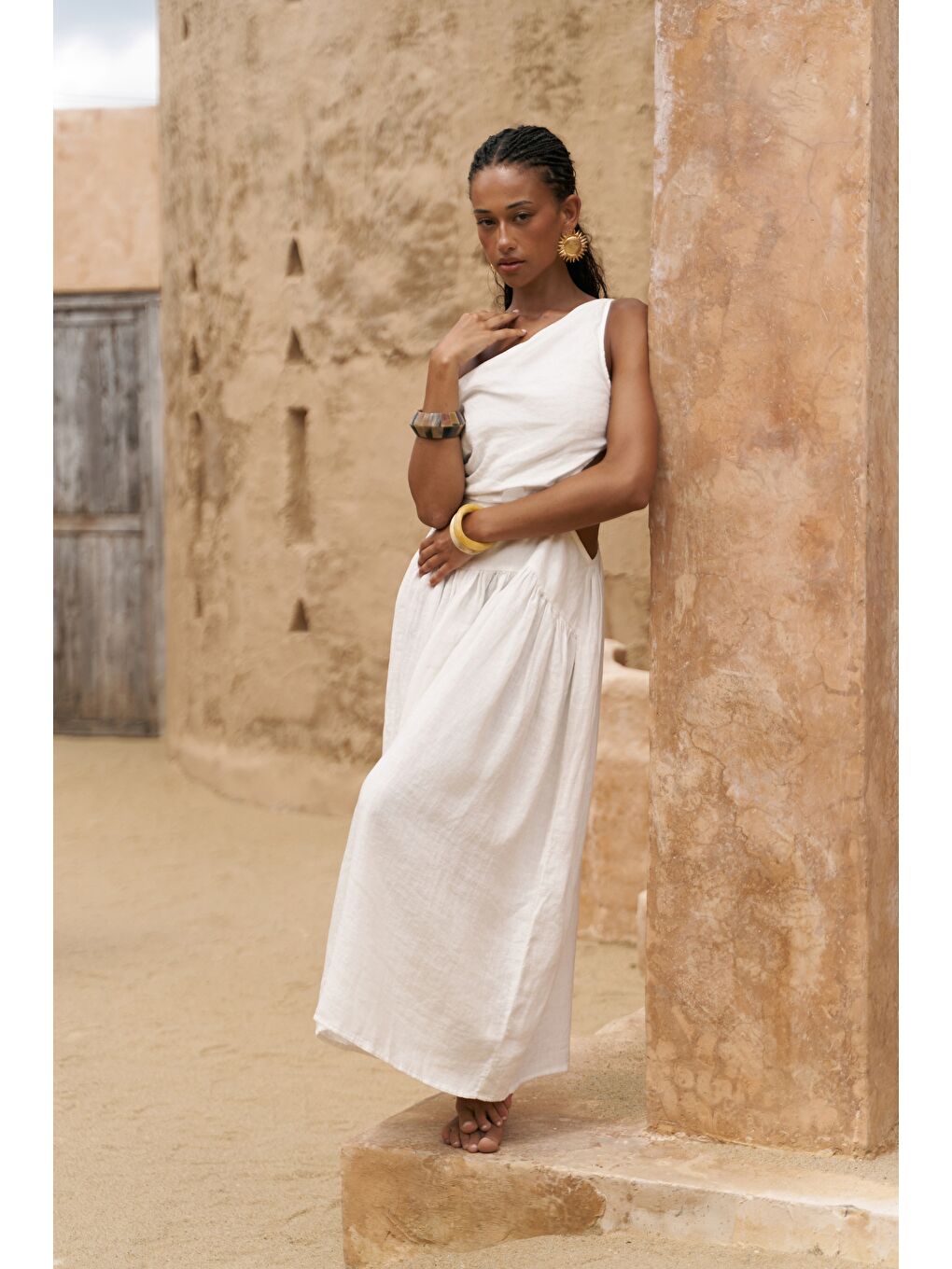 Mharia Asimetrik Detay Beyaz Uzun Keten Elbise-1