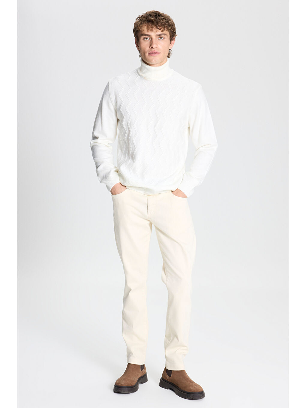 Erkek Ekru Standart Fit Normal Kesim Tam Balıkçı Yaka Jakarlı Triko Kazak-1