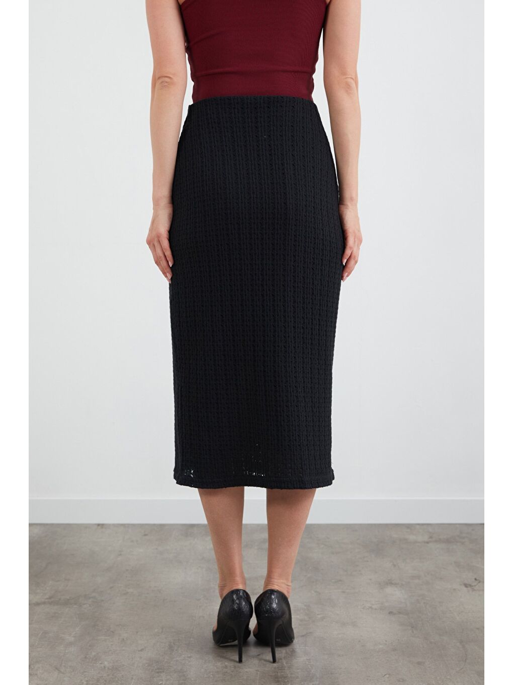 Siyah Beli Lastikli Triko Etek-3