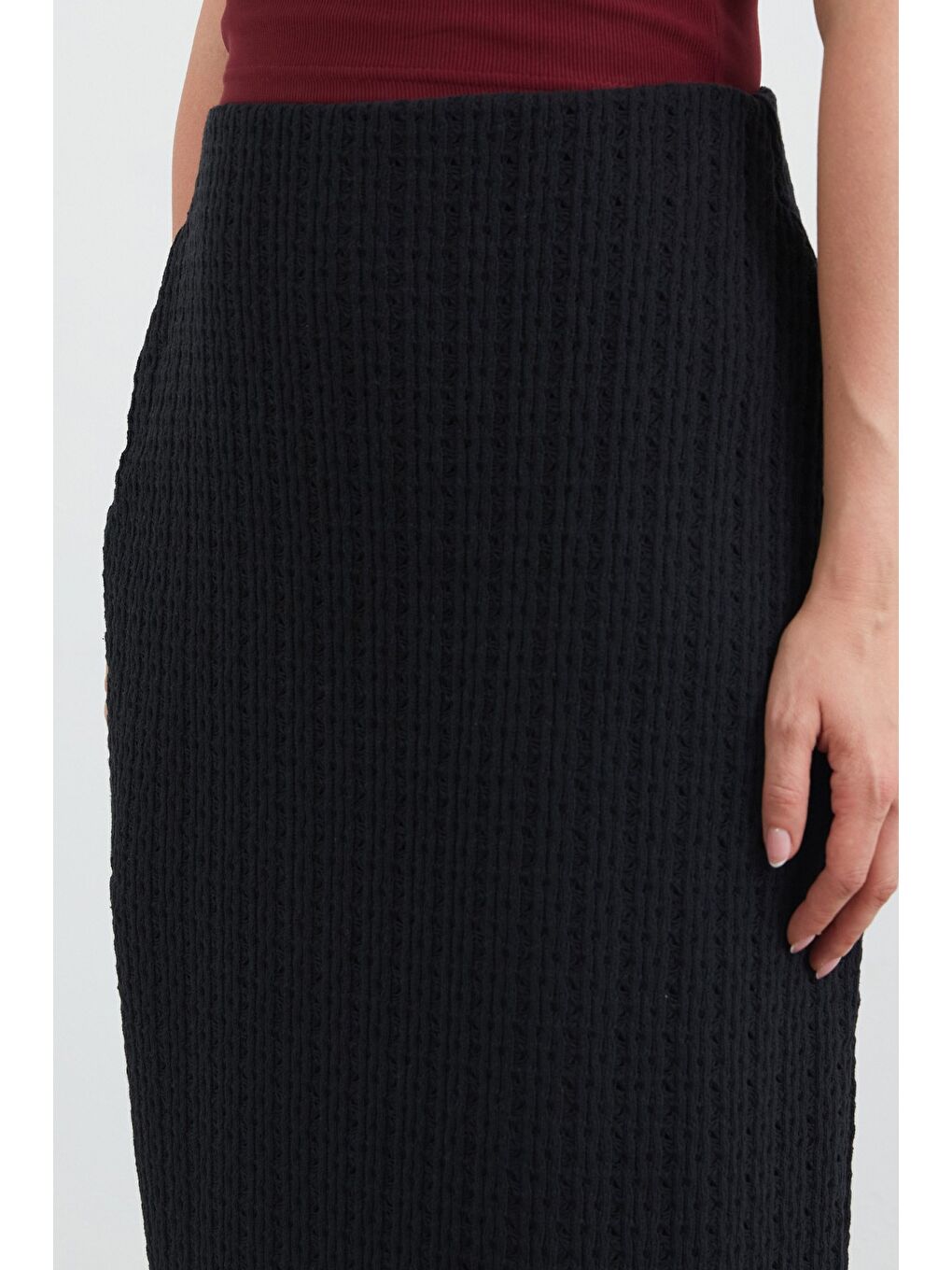 Siyah Beli Lastikli Triko Etek-4