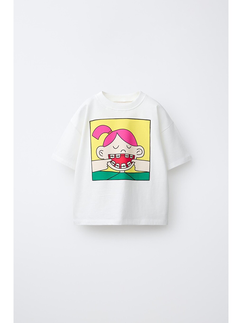 Karışık Kız Çocuk Pamuklu Beyaz Karakter Baskılı T-shirt Şort Takım-1