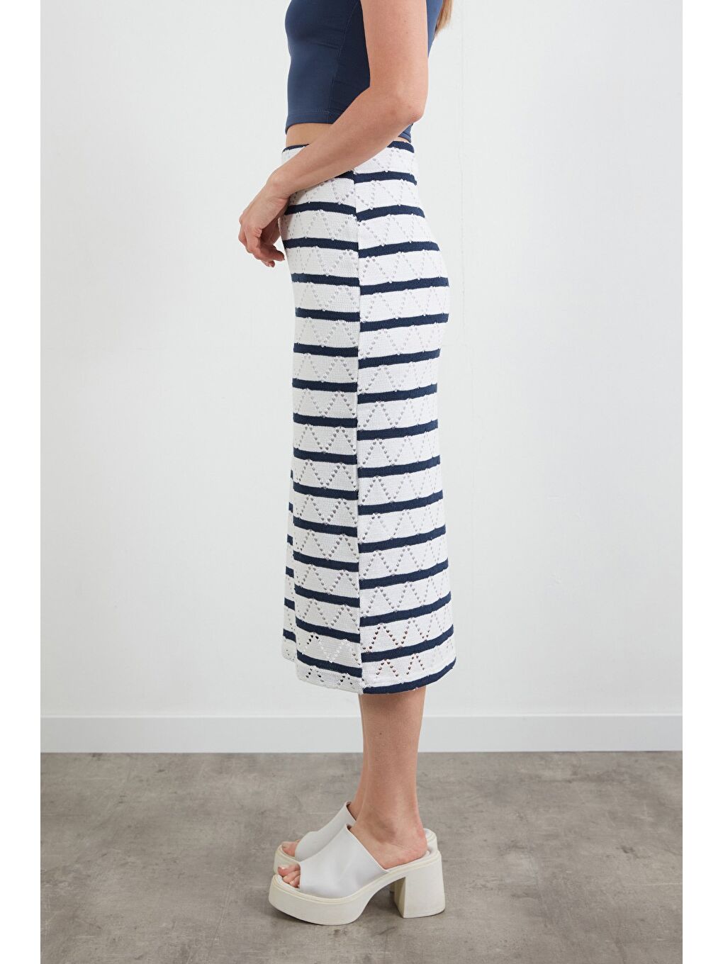Lacivert Beli Lastikli Çizgili Triko Etek-2