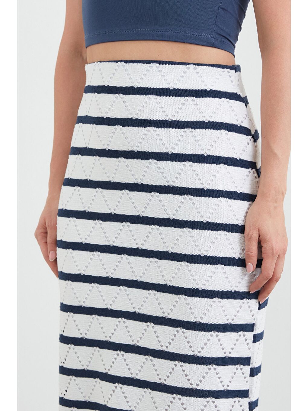 Lacivert Beli Lastikli Çizgili Triko Etek-4