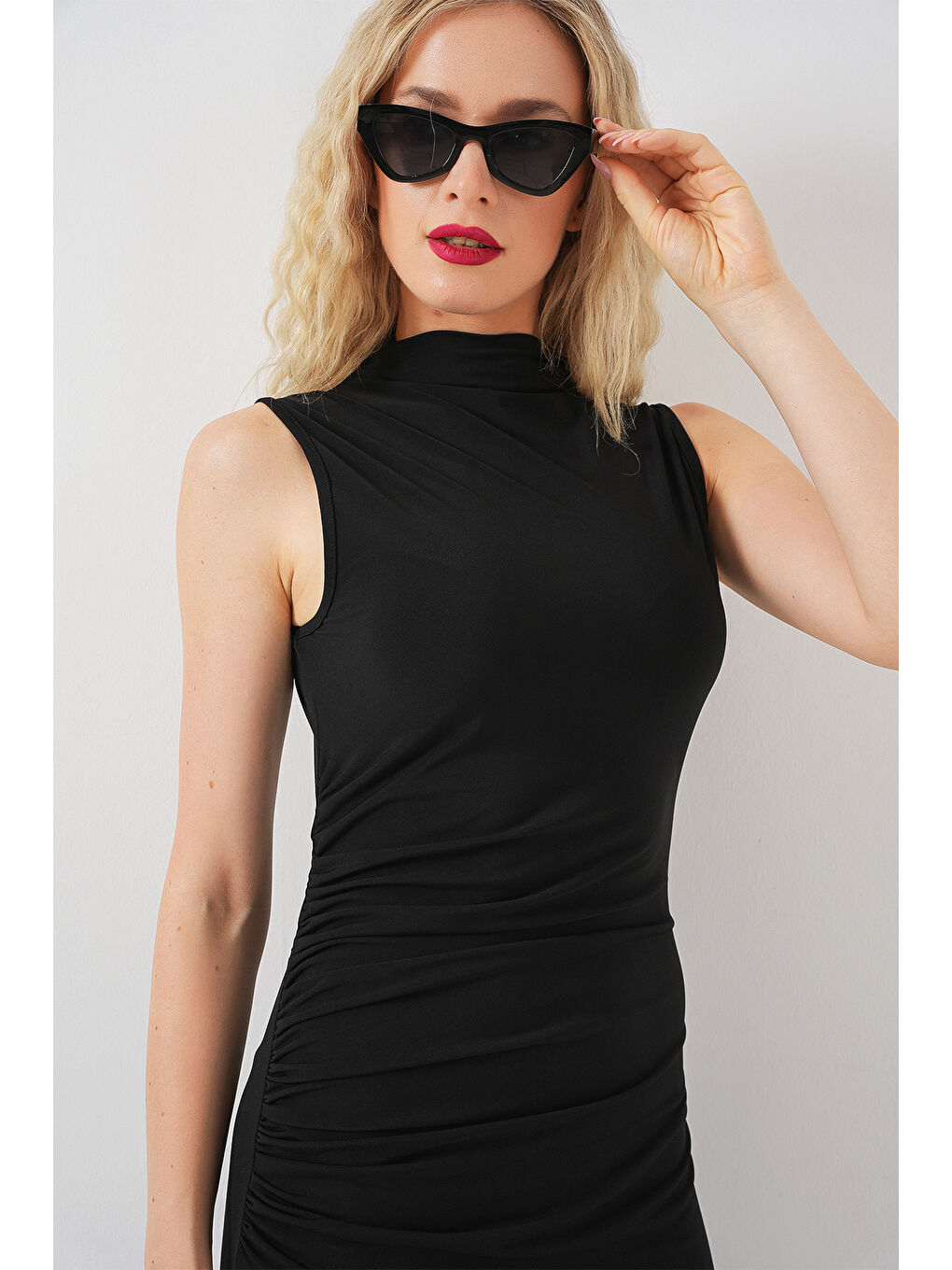 Kadın Büzgülü Sıfır Kol Drapeli Elbise 2579 - Siyah-2