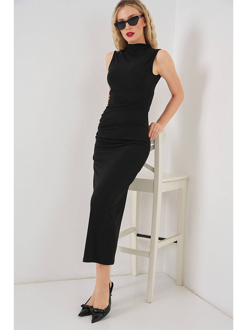 Kadın Büzgülü Sıfır Kol Drapeli Elbise 2579 - Siyah-4