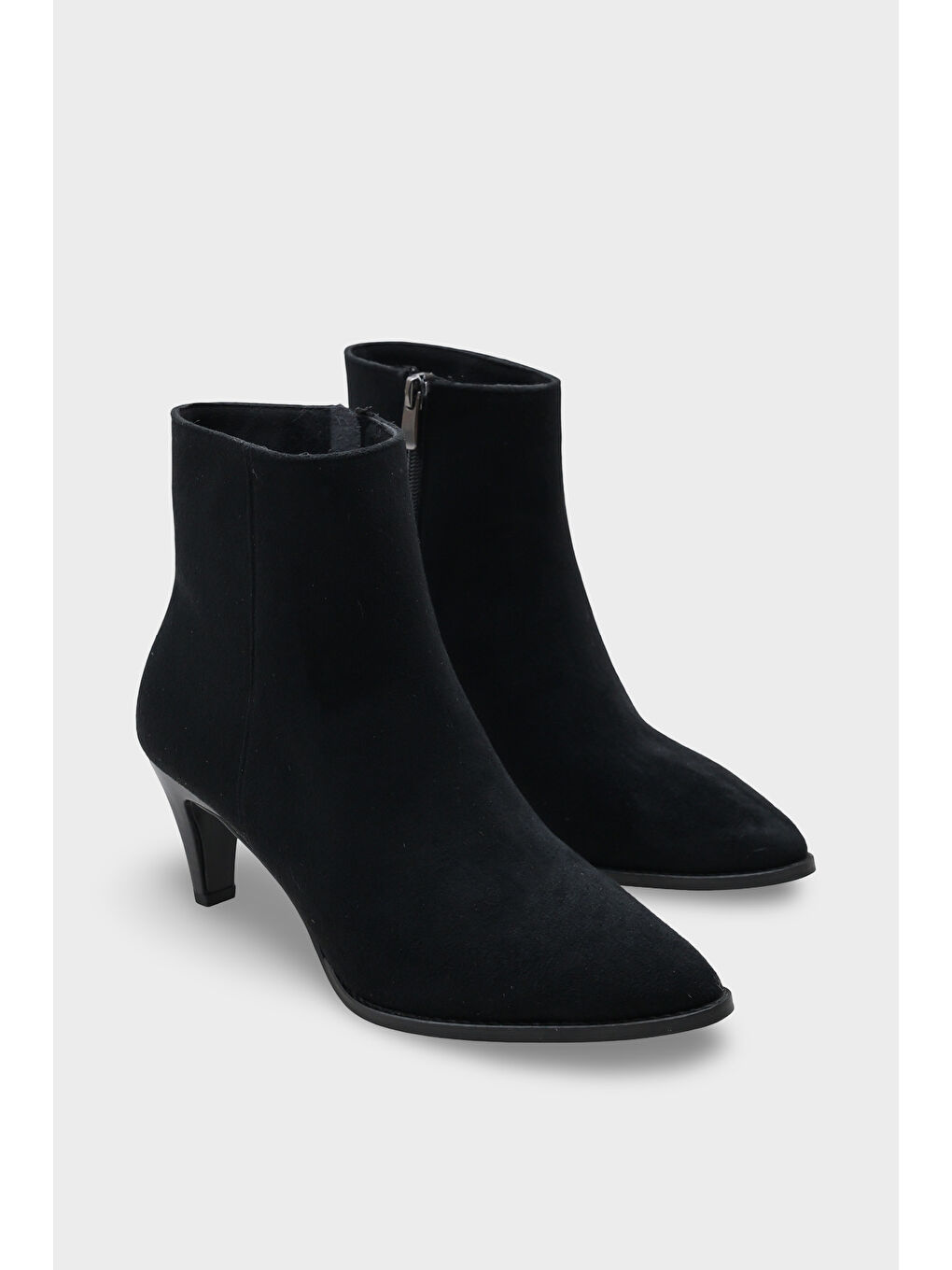 Siyah Silva Kadın Bot-1