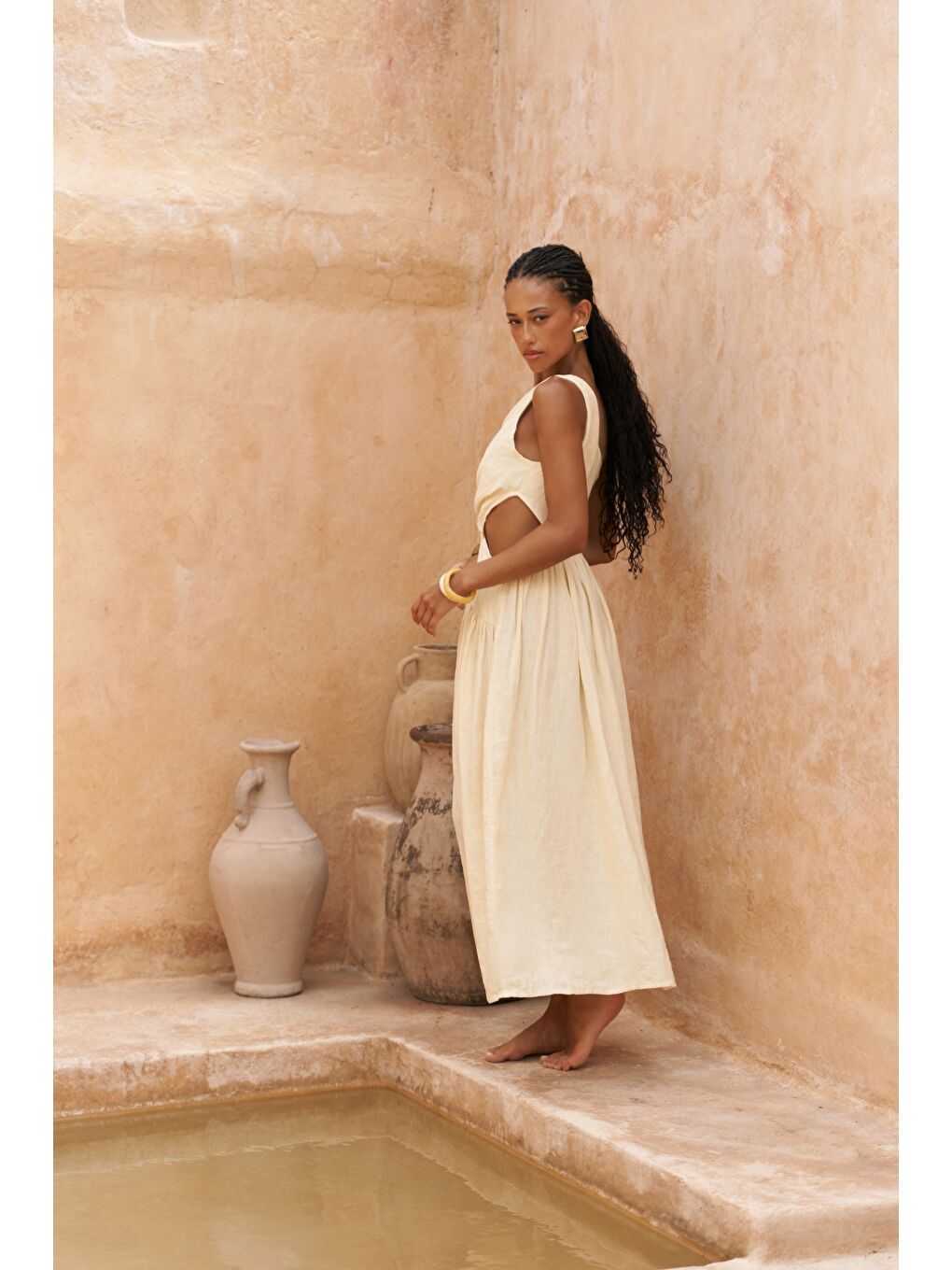 Mharia Asimetrik Detay Sarı Uzun Keten Elbise-2