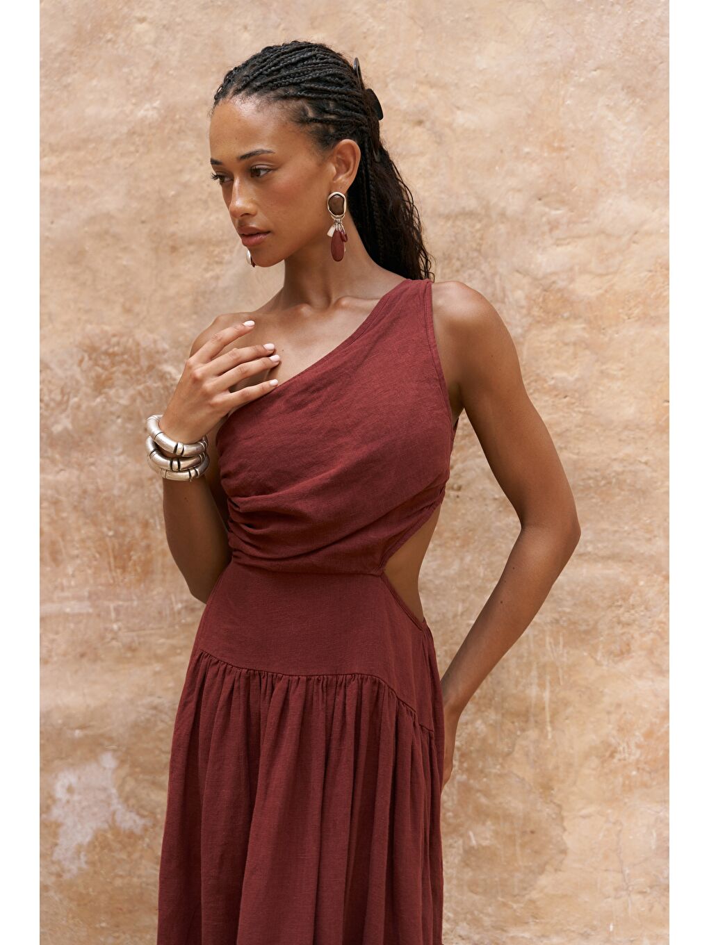 Kahverengi Mharia Asimetrik Detay Kiremit Uzun Keten Elbise-6