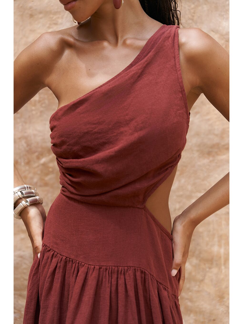 Kahverengi Mharia Asimetrik Detay Kiremit Uzun Keten Elbise-7