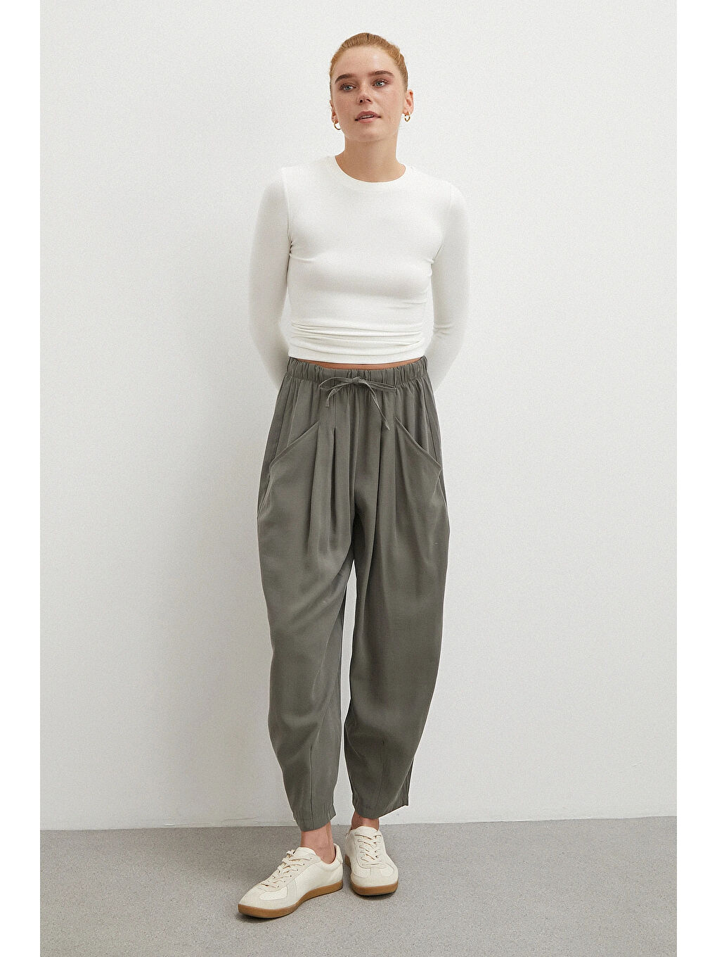 Bağcıklı Beli Lastikli Pileli Pantolon Haki-1