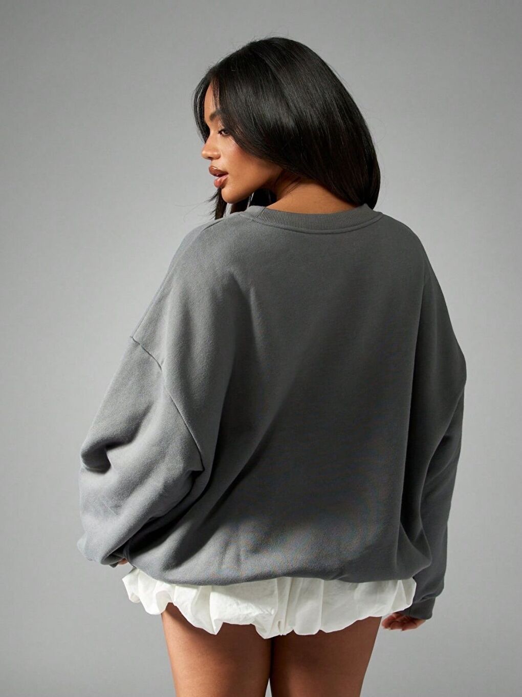 Gri Kadın Füme Michigan 1990 Baskı Oversize Bisiklet Yaka Sweatshirt-2