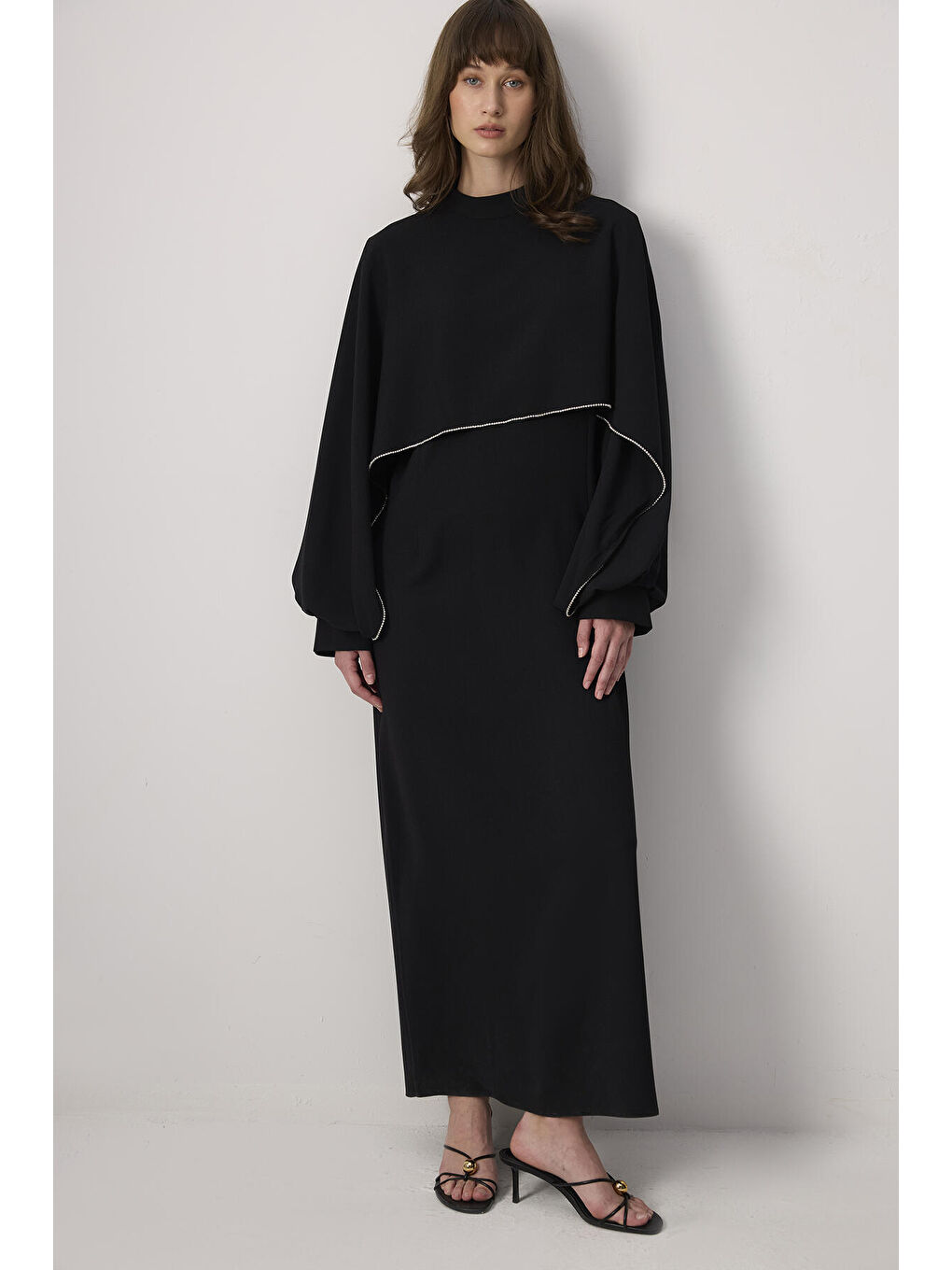 Siyah Taş İşlemeli Pelerin Elbise