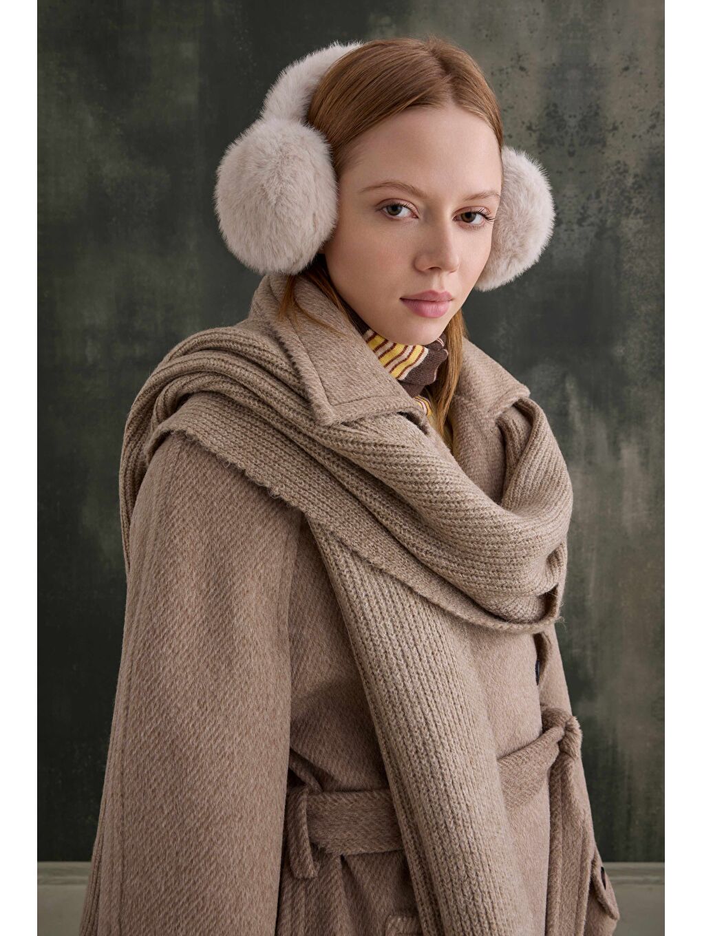 Bej Kuşaklı Uzun Kaban Koyu Vizon-4