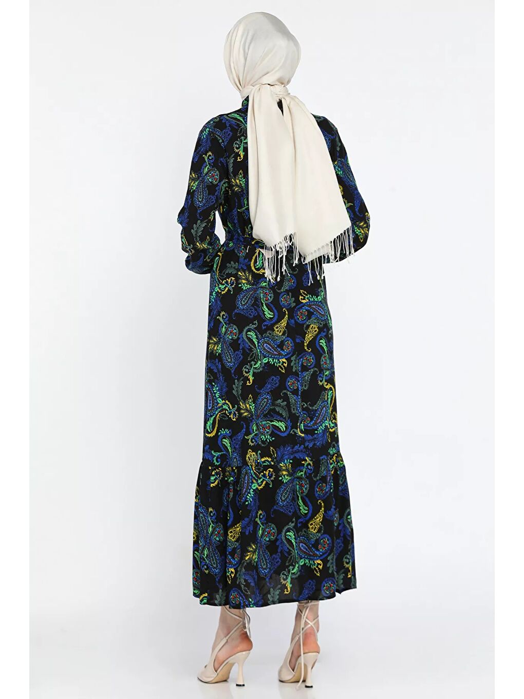 Siyah Etnik Desen Bel Kuşaklı Tesettür Viskon Elbise-5