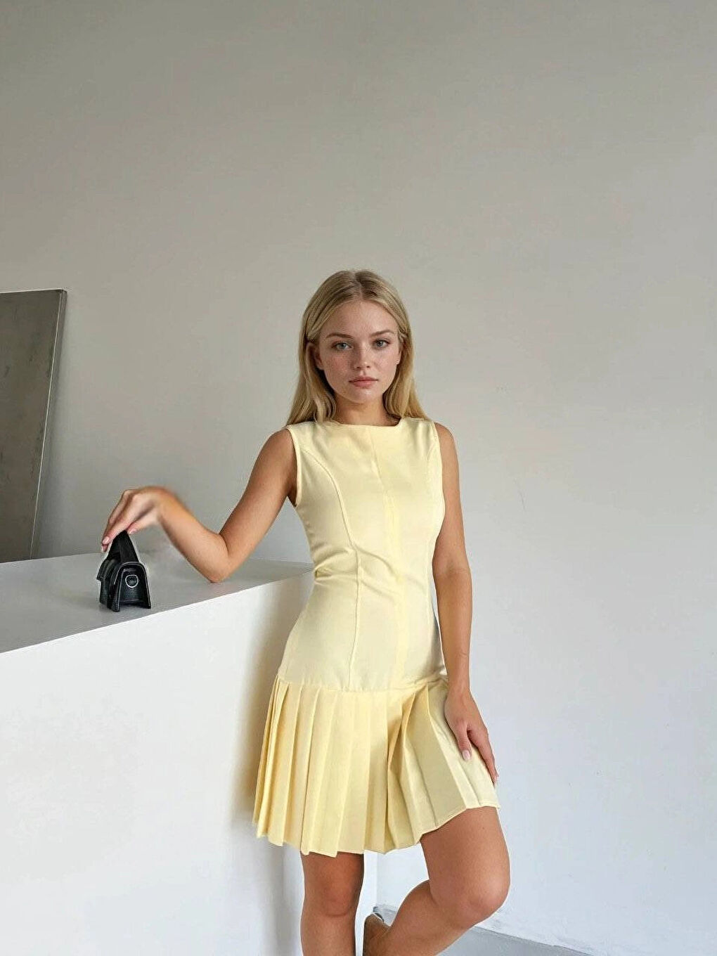 Kadın Sarı İthal Dooble Kumaş Kolsuz Elbise HZL25W-FRY122651-2