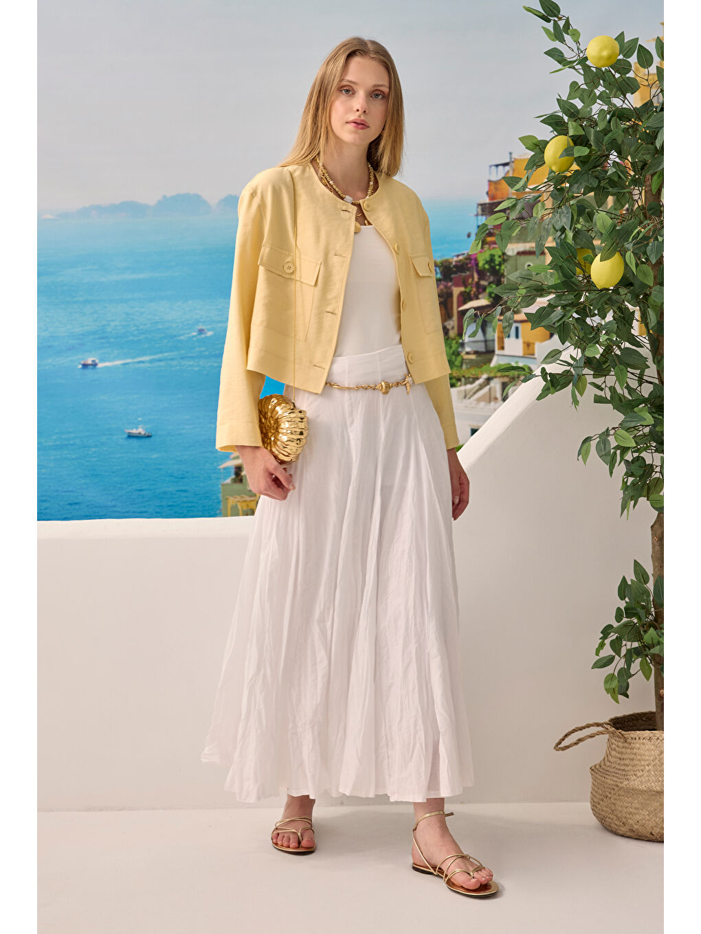 Bele Oturan Volanlı Etek Beyaz-4