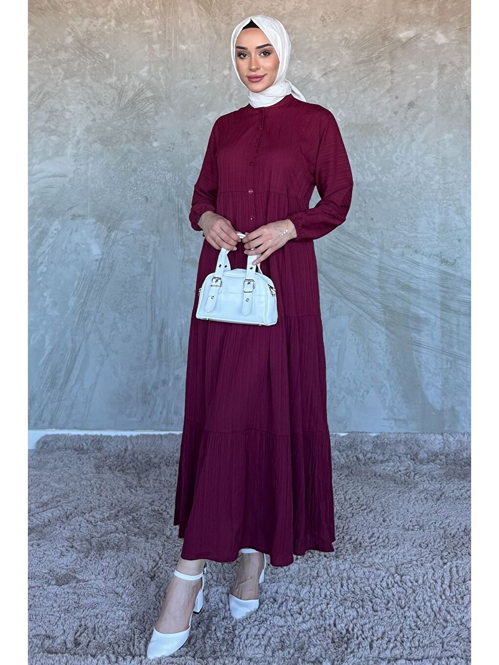 Bordo Düğme Detaylı Fırfırlı Tesettür Elbise