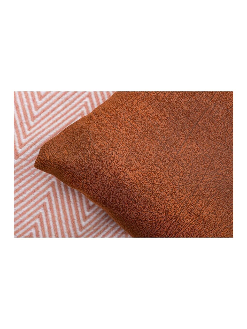 Kahverengi Süet Dokulu Mermer Desenli Kiremit Kırlent Kılıfı-1