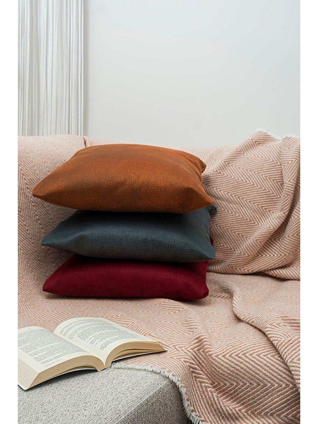 Kahverengi Süet Dokulu Mermer Desenli Kiremit Kırlent Kılıfı-4