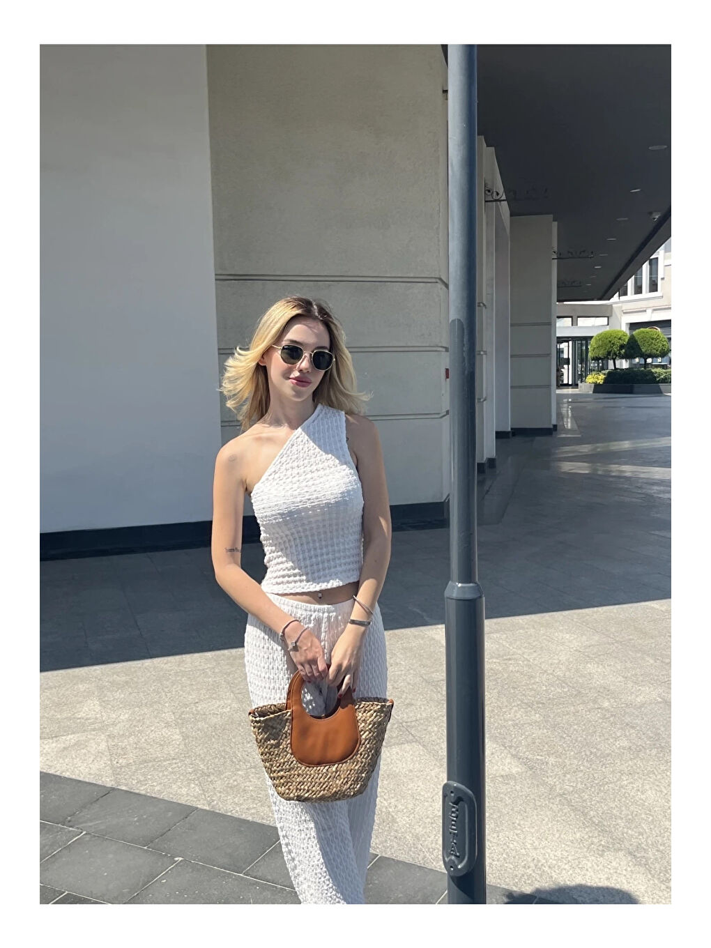 Kadın Beyaz Beli Lastilkli Gofre Kumaş Pantolon HZL24S-ZK13261-2