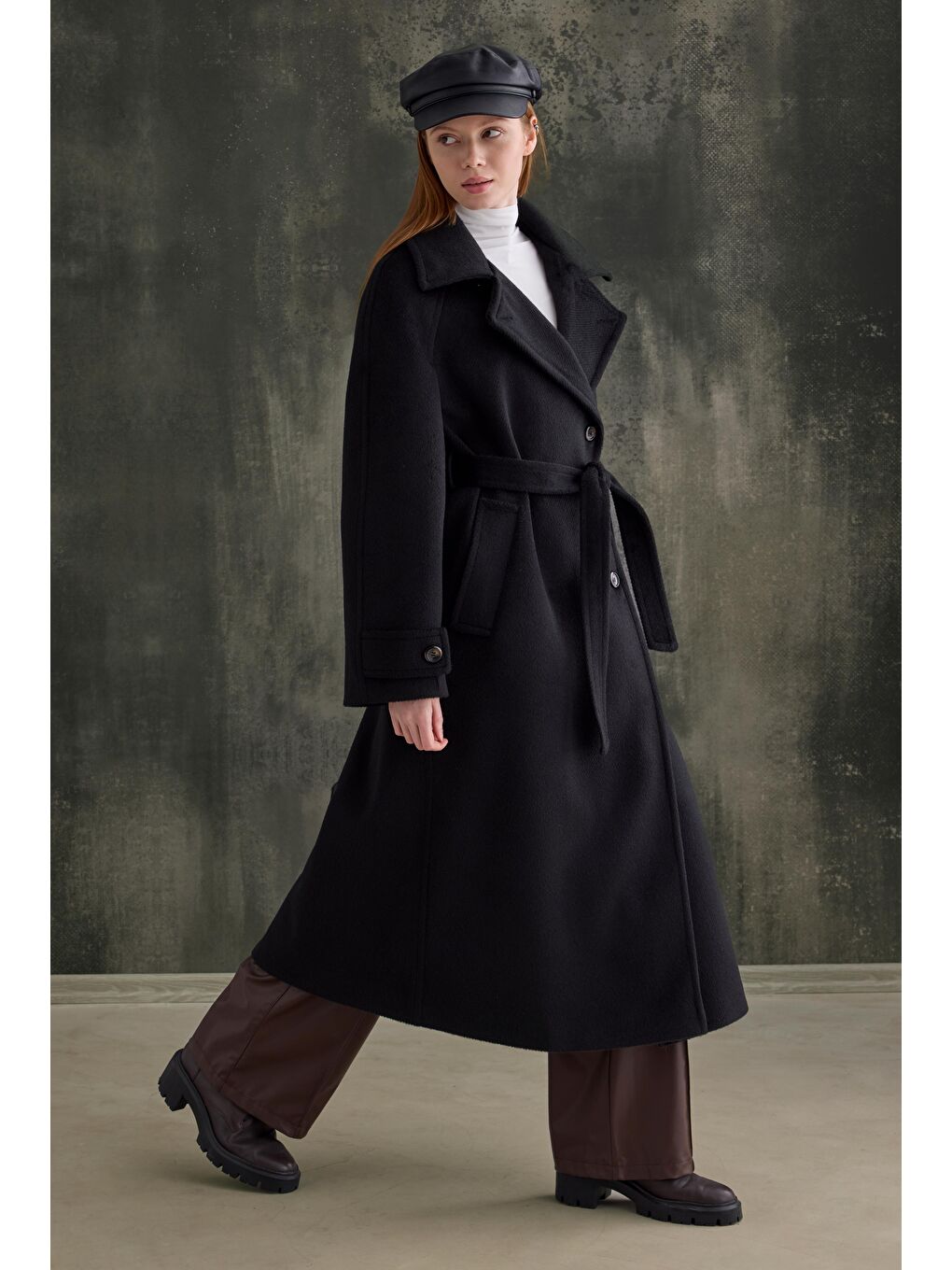 Kuşaklı Uzun Kaban Siyah-1