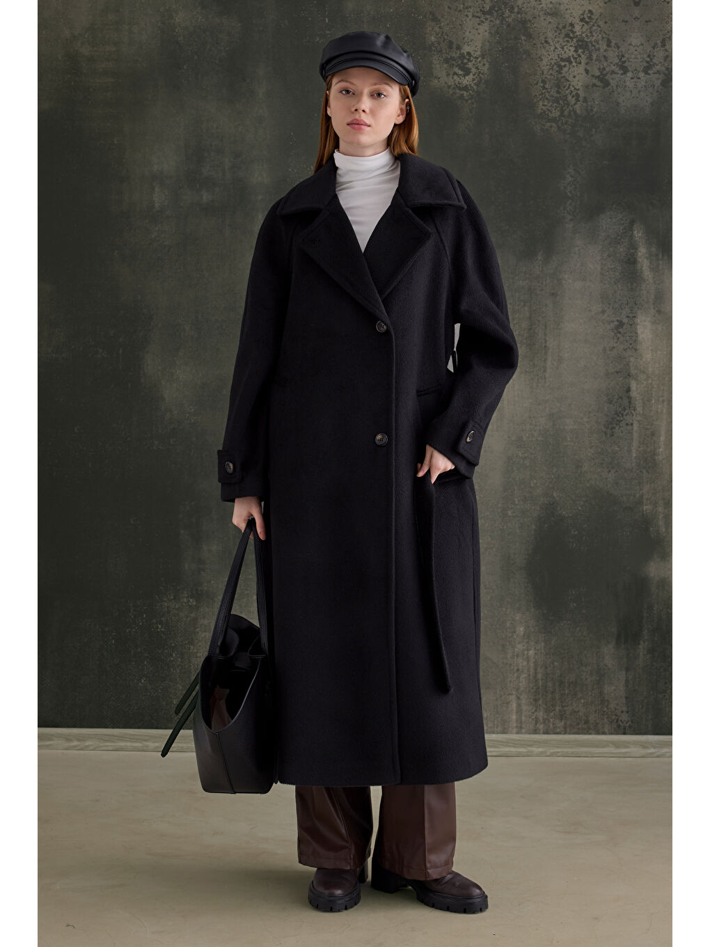 Kuşaklı Uzun Kaban Siyah-2