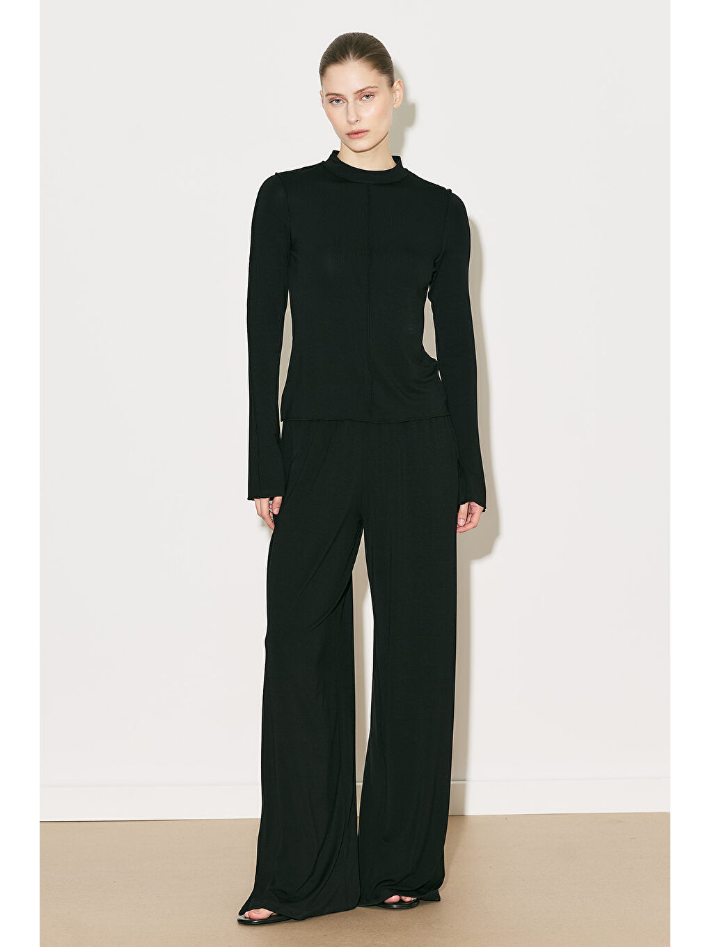 Easy Geniş Uzun Kol Bluz Siyah-4