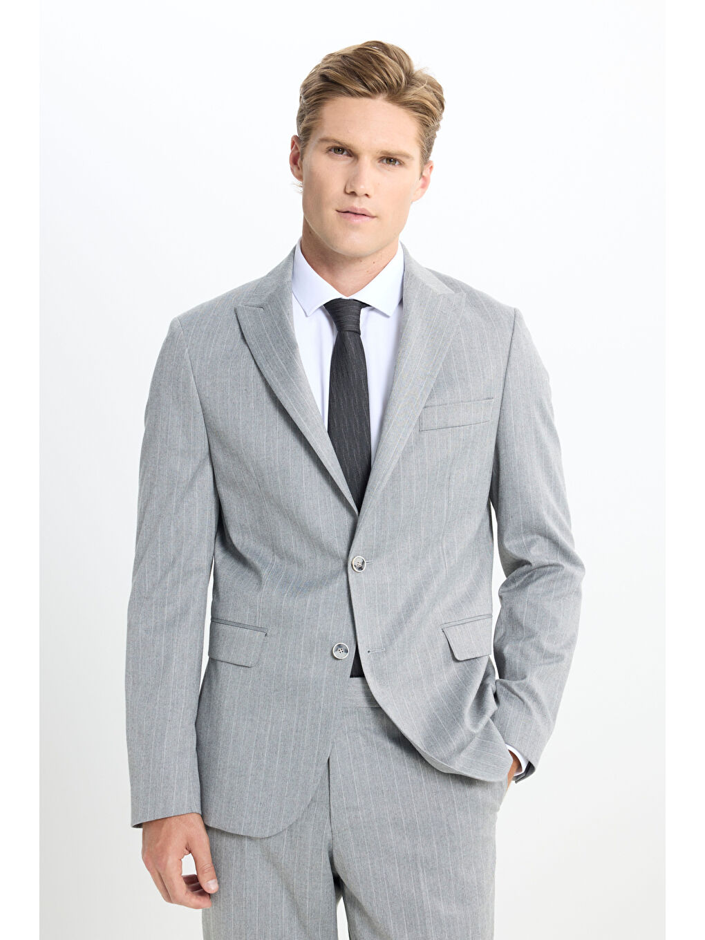 Erkek Gri Slim Fit Dar Kesim Kırlangıç Yaka Çizgili Kapak Cepli Esnek Takım Elbise-5