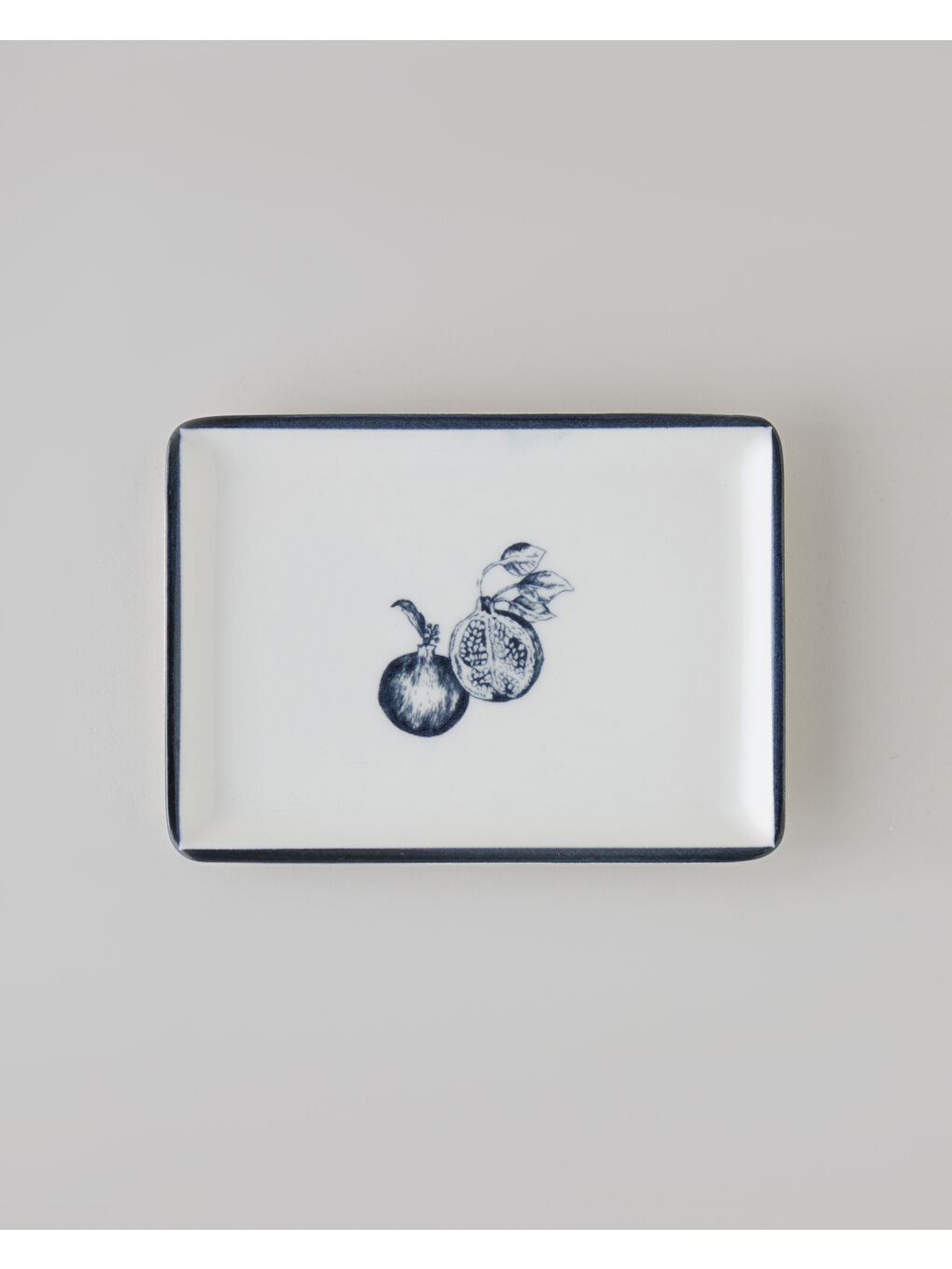 Pomara Porselen Kahvaltı ve Sunum Seti 18 Parça 6 Kişilik Lacivert-Beyaz-6