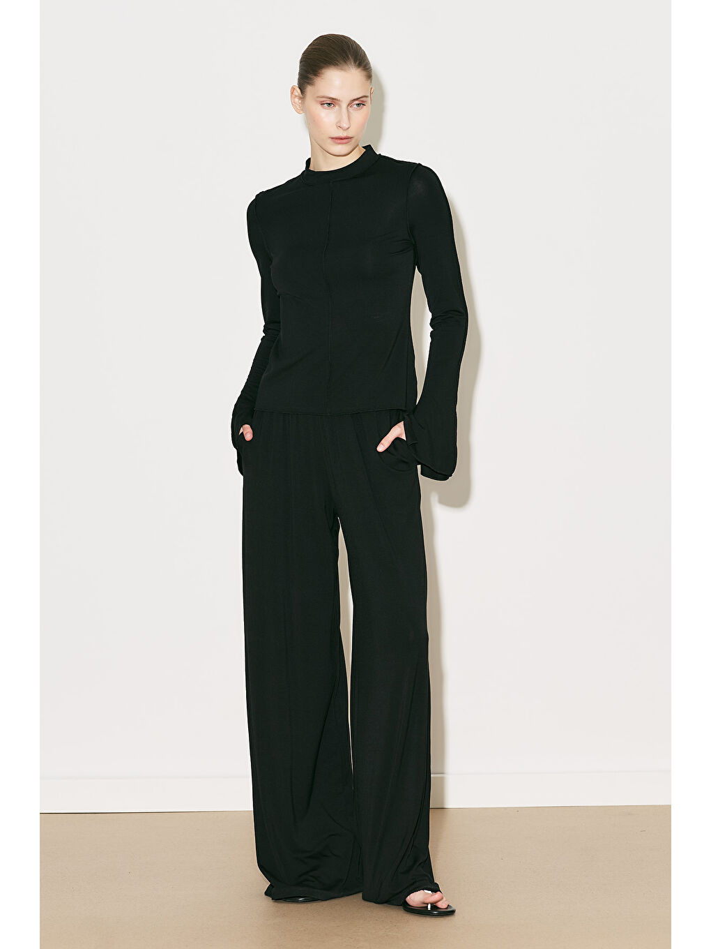 Easy Geniş Uzun Kol Bluz Siyah-5