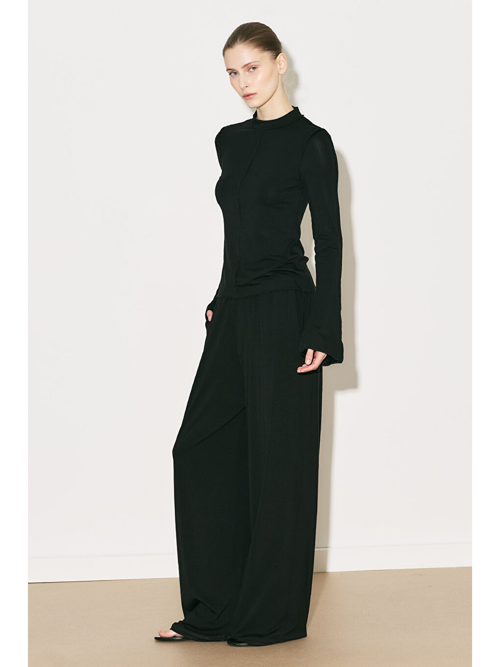 Easy Geniş Uzun Kol Bluz Siyah-6