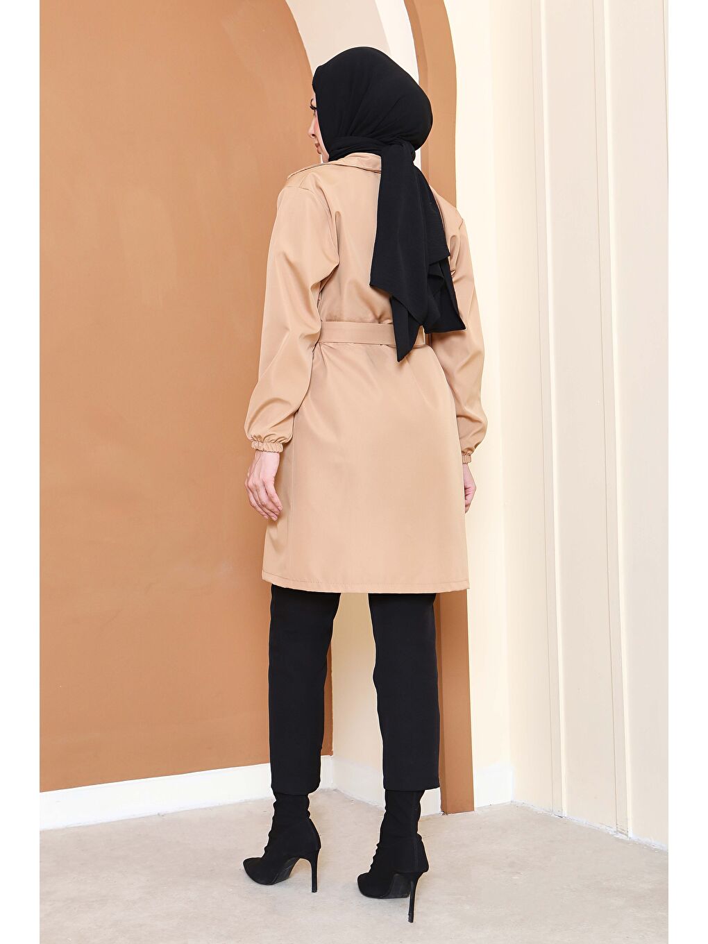 Kahverengi Kuşaklı Kolu Lastikli Miranda Trençkot Taba - 27799-TABA-1