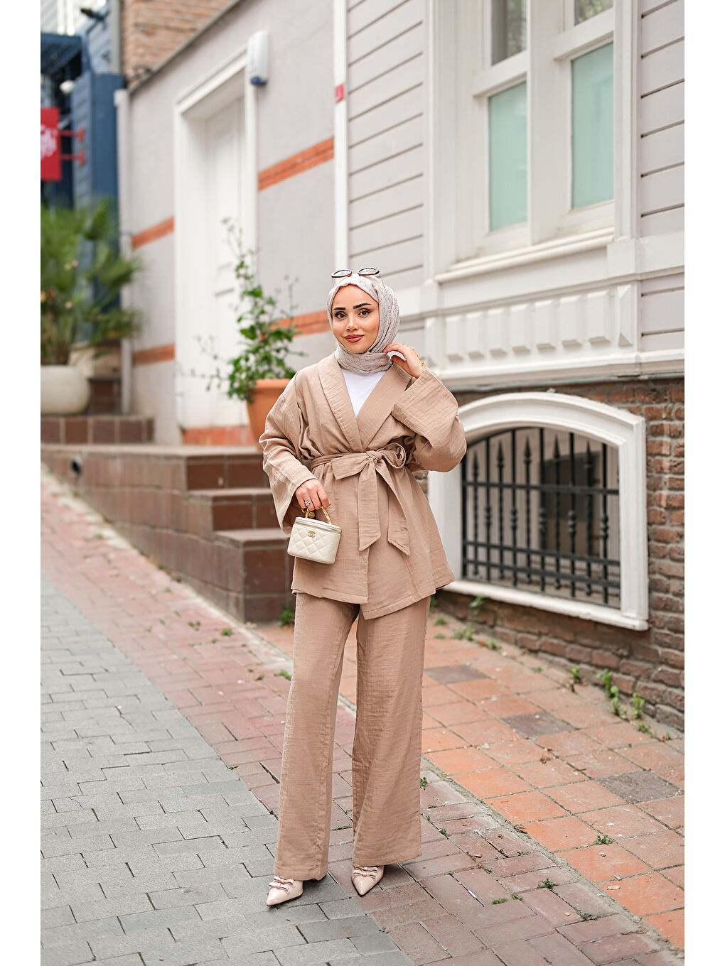 Bej Kadın Bel Bağlamalı Müslin Takım Vizon