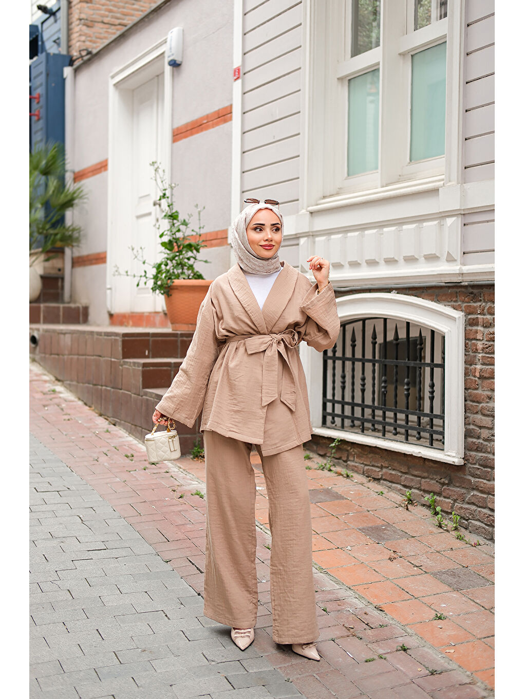 Bej Kadın Bel Bağlamalı Müslin Takım Vizon-1