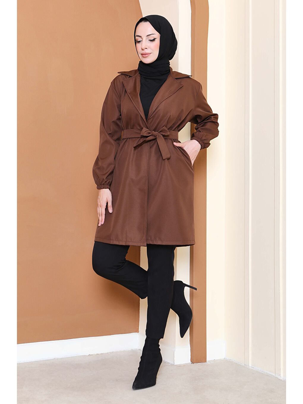 Kahverengi Kuşaklı Kolu Lastikli Miranda Trençkot Kahve - 27799-KAHVE-2