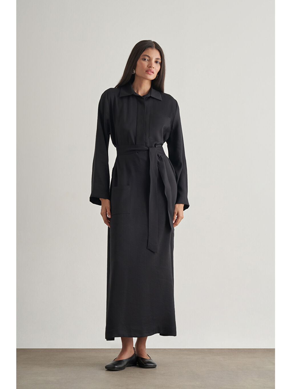 Modal Karışımlı Kuşaklı Siyah Uzun Gömlek Elbise