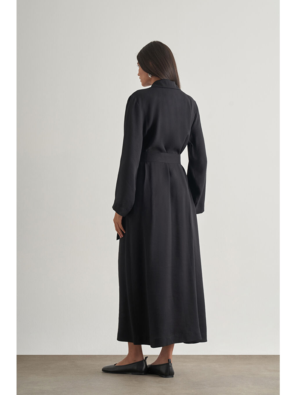 Modal Karışımlı Kuşaklı Siyah Uzun Gömlek Elbise-3