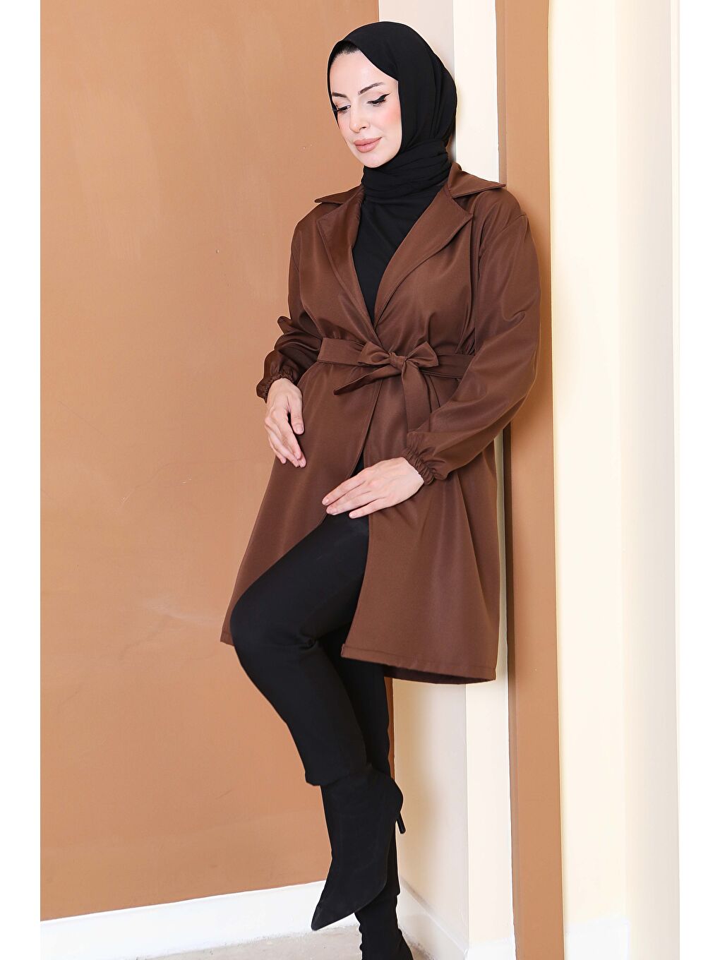 Kahverengi Kuşaklı Kolu Lastikli Miranda Trençkot Kahve - 27799-KAHVE-3