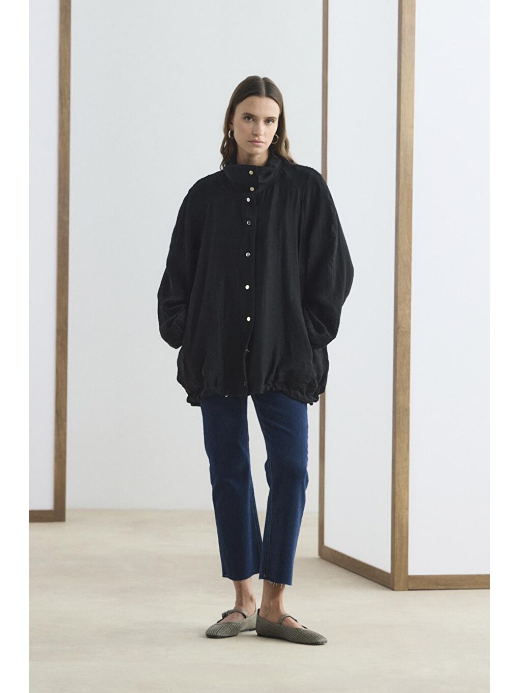 Dik Yaka Büzgülü Bomber Ceket Siyah-3