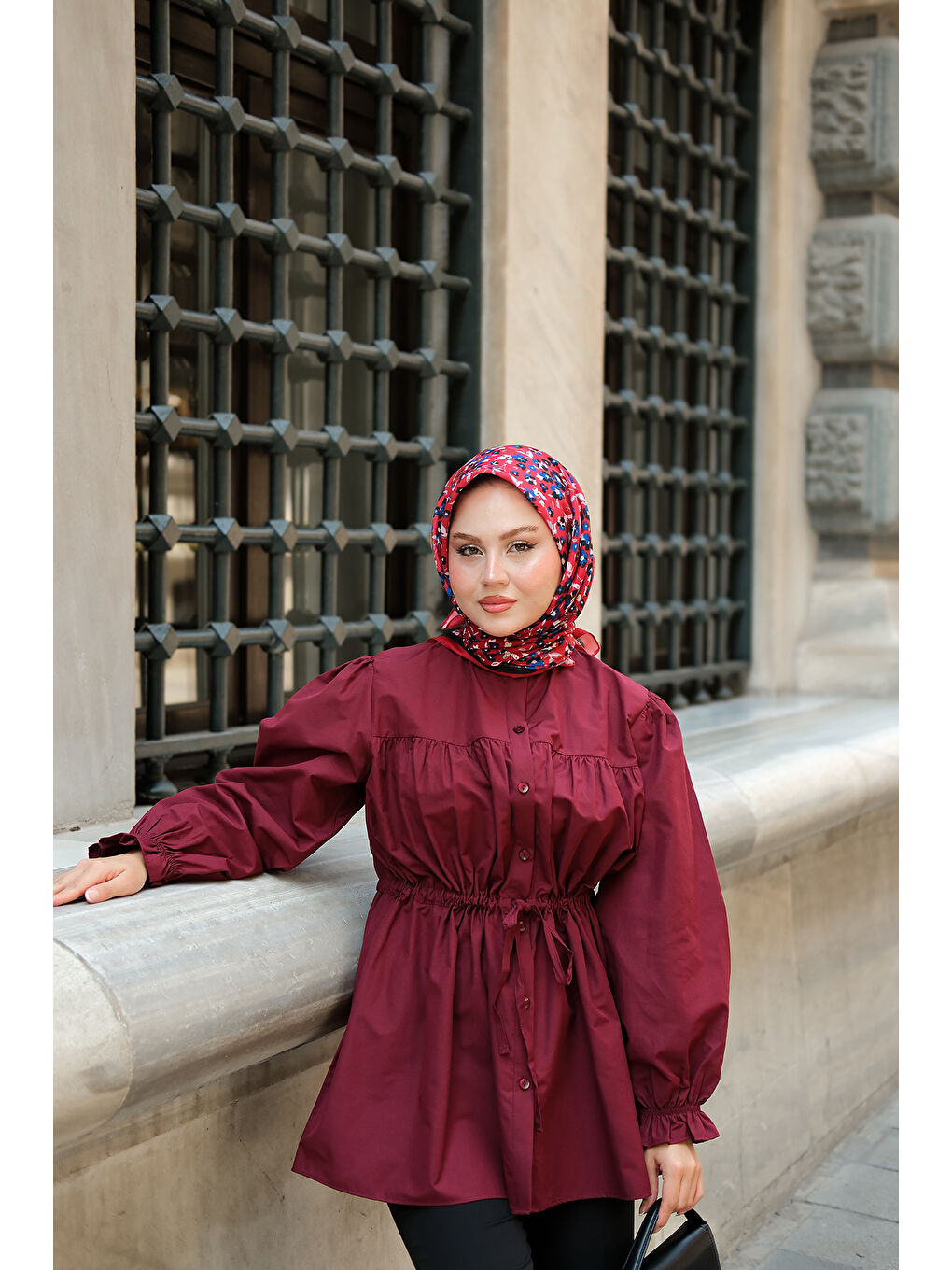 Kadın Robadan Büzgü Detaylı Balon Kol Gömlek Bordo-2