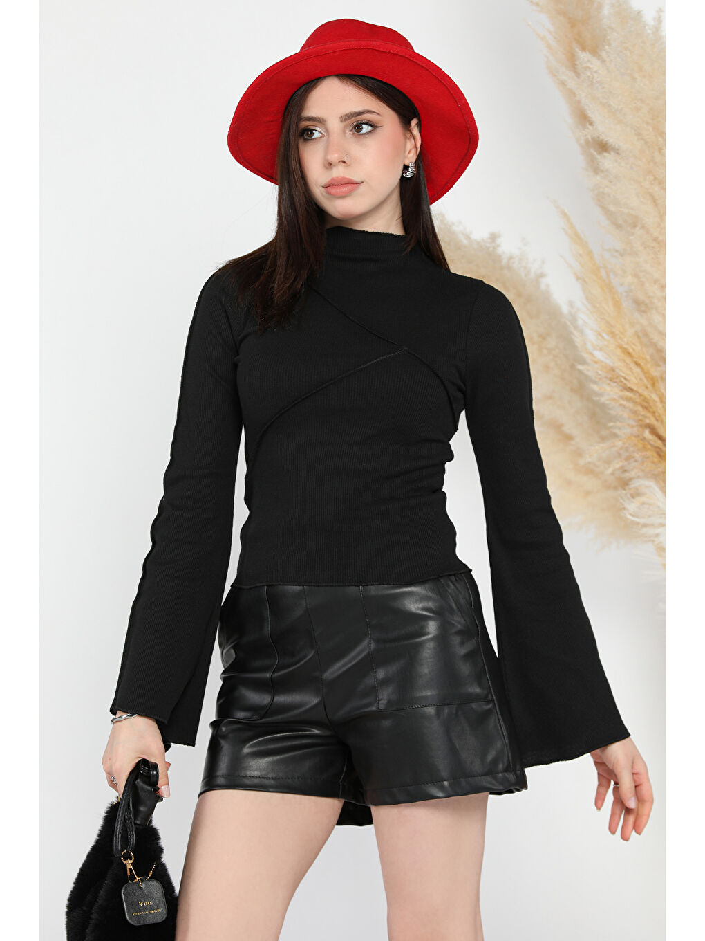 Siyah Dik Yaka Fitilli Kadın Crop Top Bluz