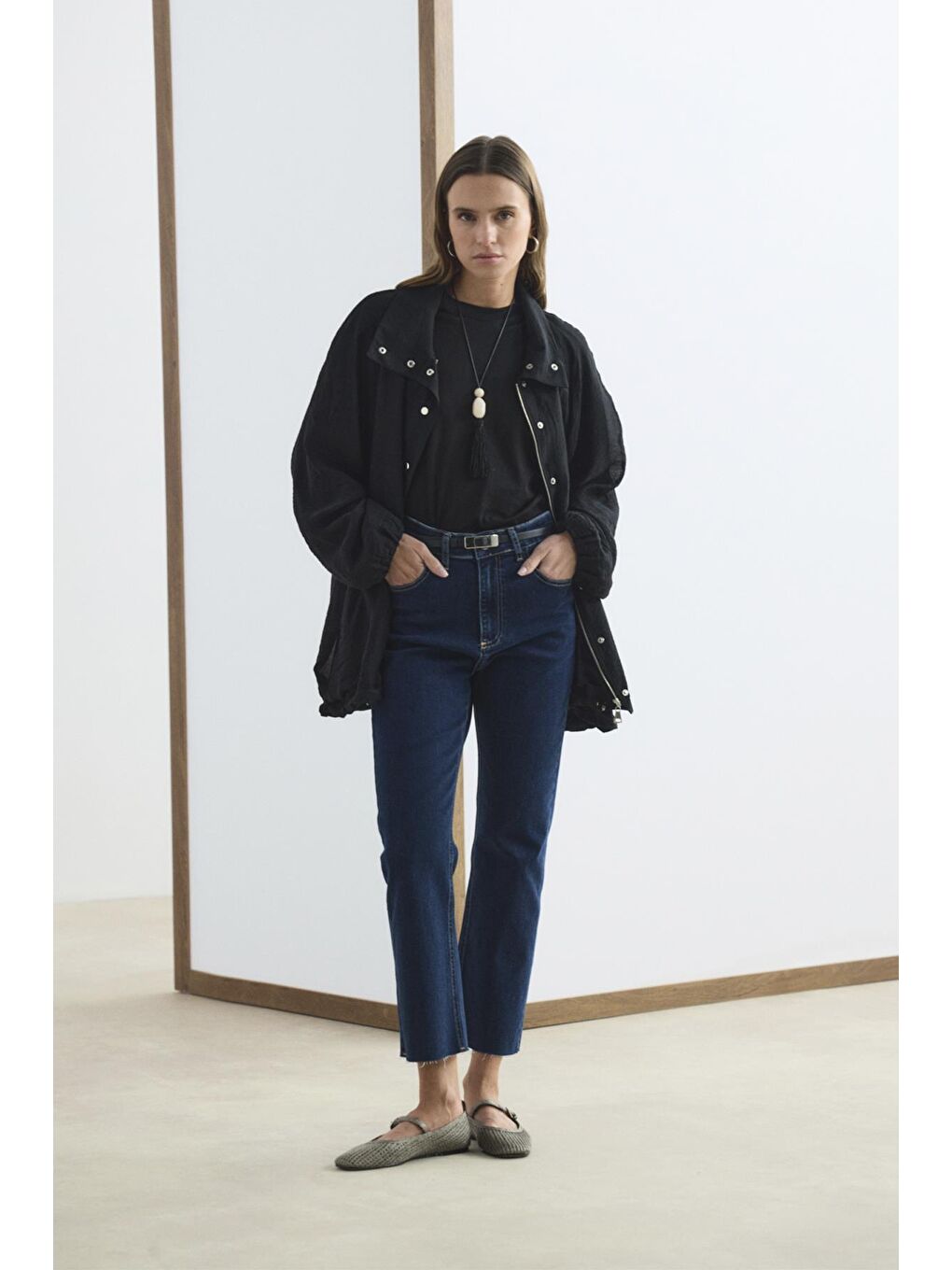 Dik Yaka Büzgülü Bomber Ceket Siyah-5